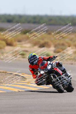media/Sep-25-2023-Moto Forza (Mon) [[81ffa65e0a]]/B-C Group/Session 3 (Turn 16)/